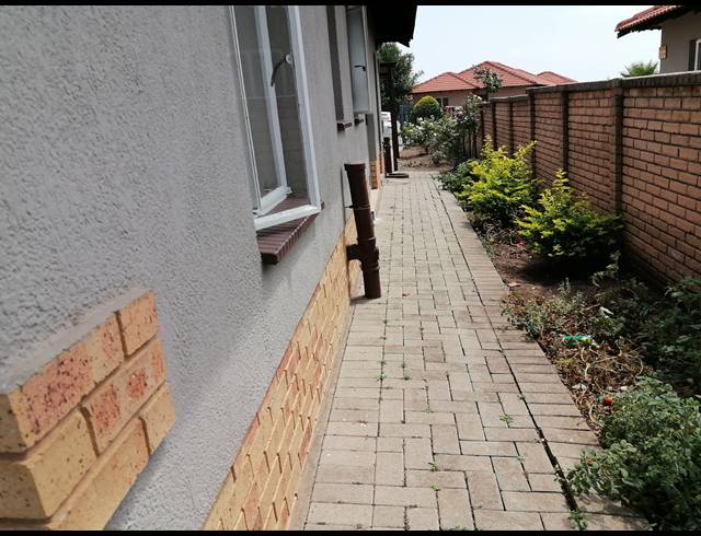 3 BEDROOM HOUSE FOR SALE IN WATERKLOOF